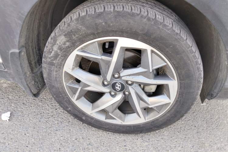 Used Hyundai Tucson 2019 280TGDi Dual-Clutch Two-Wheel Drive Fashion Edition China VI Standard Right Front Wheel Hub