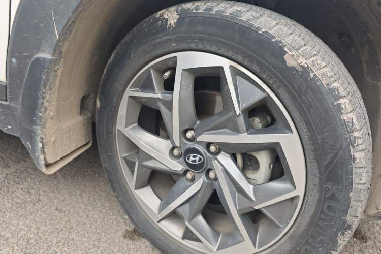 Used Hyundai Tucson 2019 280TGDi Dual-Clutch Two-Wheel Drive Smart Connect Version China V Standard Right Front Wheel Hub