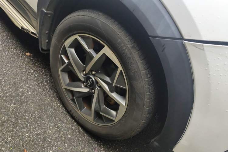 Used Hyundai Tucson 2019 280TGDi Dual-Clutch Two-Wheel Drive Fashion Edition China V Standard Right Front Wheel Hub