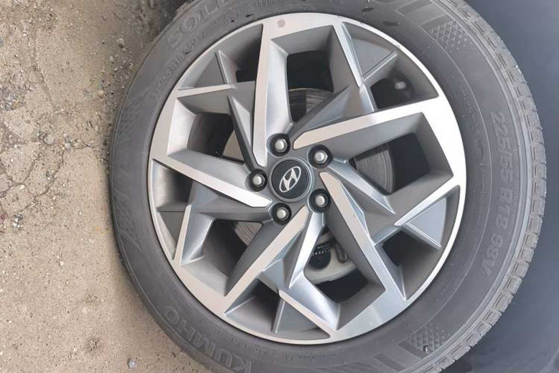 Used Hyundai Tucson 2019 280TGDi Dual-Clutch Two-Wheel Drive Fashion Edition China V Standard Right Front Wheel Hub