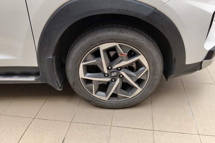 Used Hyundai Tucson 2019 280TGDi Dual-Clutch Two-Wheel Drive Fashion Edition China V Standard Right Front Wheel Hub