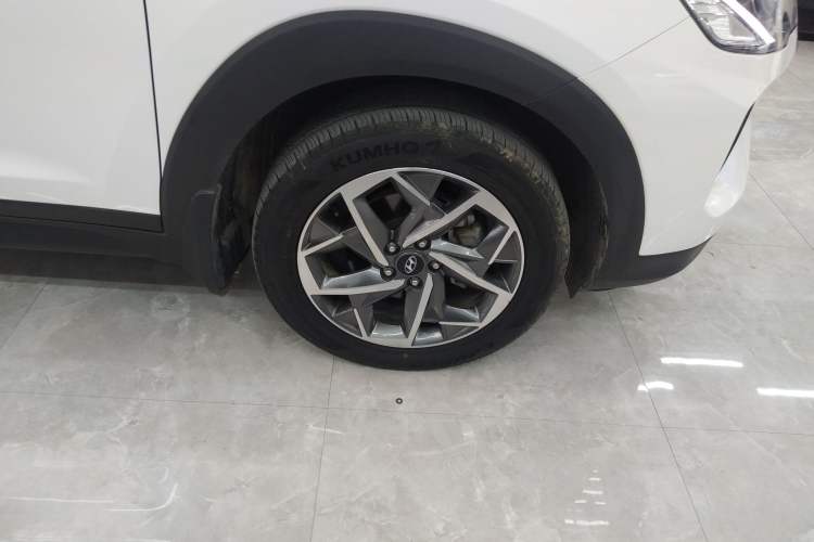 Used Hyundai Tucson 2019 280TGDi Dual-Clutch Two-Wheel Drive Fashion Edition China VI Standard Right Front Wheel Hub