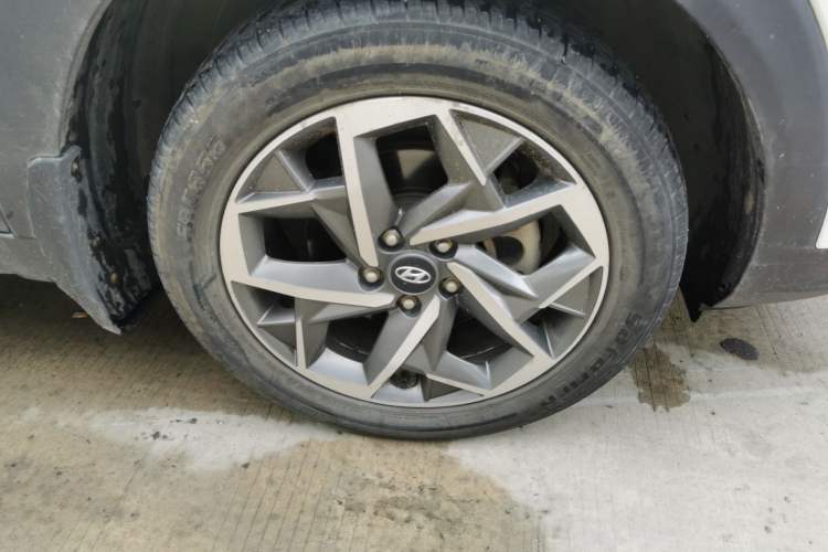 Used Hyundai Tucson 2019 280TGDi Dual-Clutch Two-Wheel Drive Luxury Edition China V Standard Right Front Wheel Hub