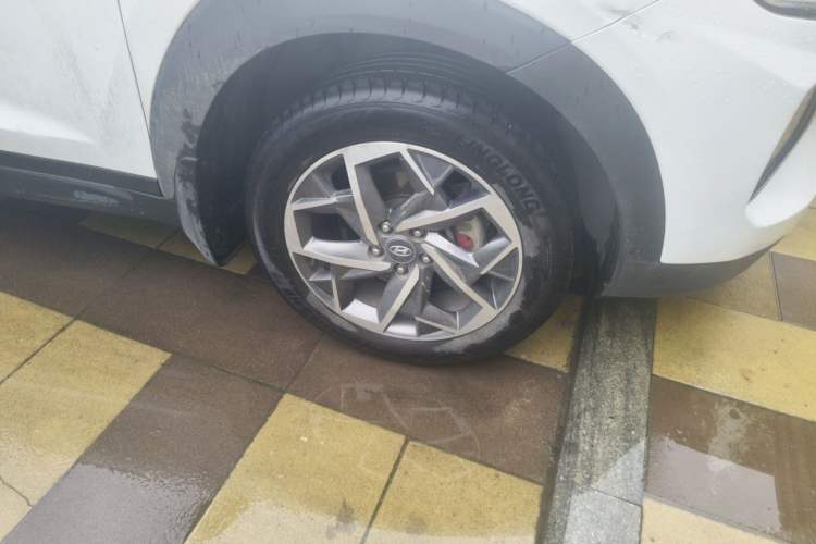 Used Hyundai Tucson 2019 280TGDi Dual-Clutch Two-Wheel Drive Fashion Edition China V Standard Right Front Wheel Hub