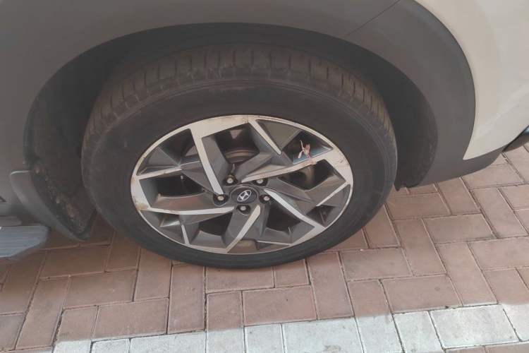 Used Hyundai Tucson 2019 280TGDi Dual-Clutch Two-Wheel Drive Smart Connect Version China VI Right Front Wheel Hub