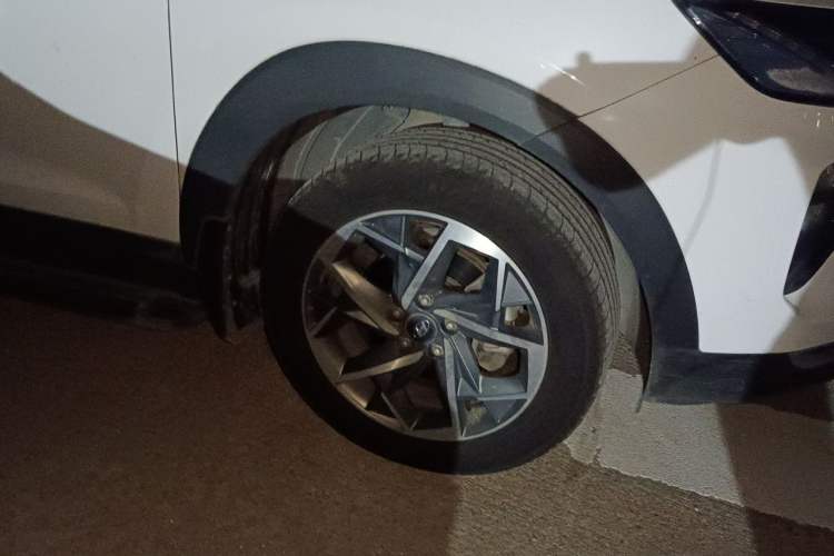 Used Hyundai Tucson 2019 280TGDi Dual-Clutch Two-Wheel Drive Smart Connect Version China VI Right Front Wheel Hub