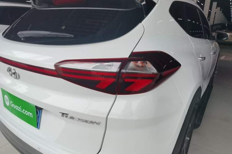 Used Hyundai Tucson 2019 280TGDi Dual-Clutch Two-Wheel Drive Fashion Edition China VI Standard Right Rear Taillight