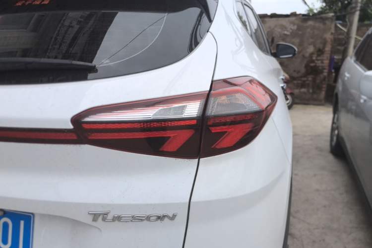 Used Hyundai Tucson 2019 280TGDi Dual-Clutch Two-Wheel Drive Smart Connect Version China VI Right Rear Taillight