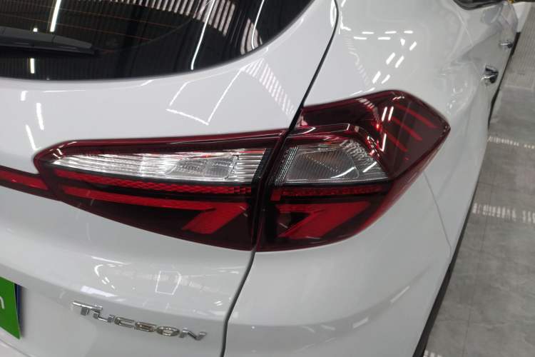 Used Hyundai Tucson 2019 280TGDi Dual-Clutch Two-Wheel Drive Fashion Edition China VI Standard Right Rear Taillight