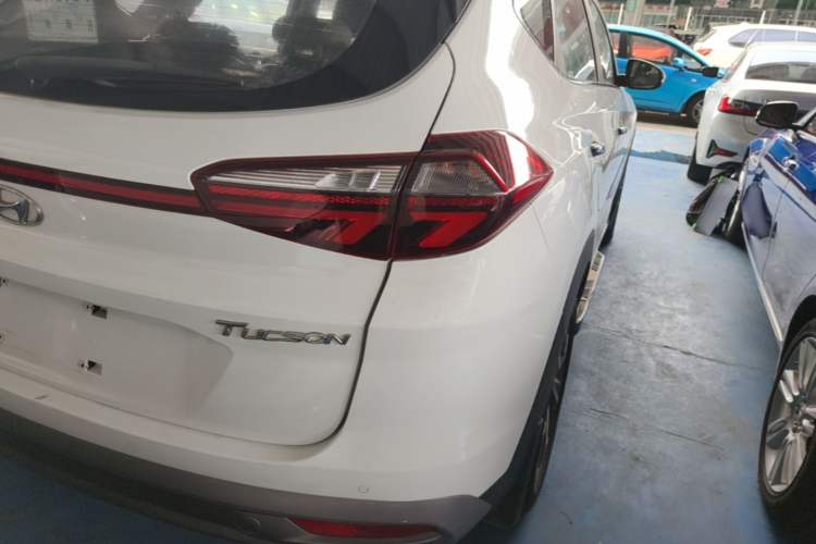 Used Hyundai Tucson 2019 280TGDi Dual-Clutch Two-Wheel Drive Fashion Edition China VI Standard Right Rear Taillight