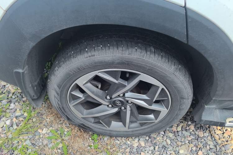 Used Hyundai Tucson 2019 280TGDi Dual-Clutch Two-Wheel Drive Smart Connect Version China VI Right Rear Wheel Hub