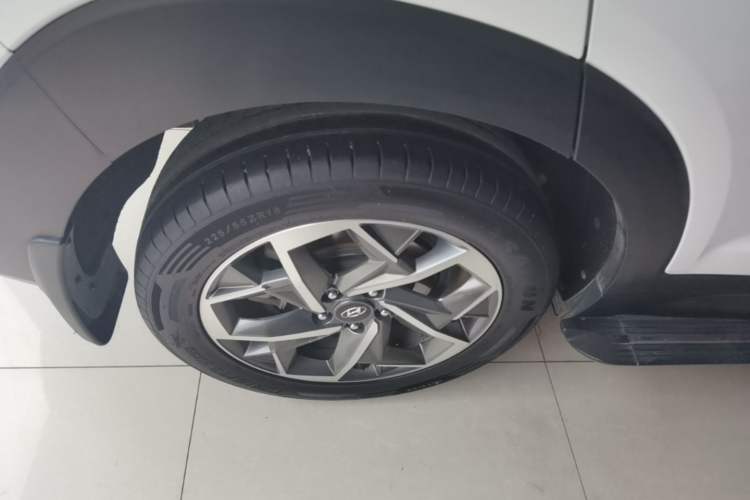 Used Hyundai Tucson 2019 280TGDi Dual-Clutch Two-Wheel Drive Fashion Edition China VI Standard Right Rear Wheel Hub
