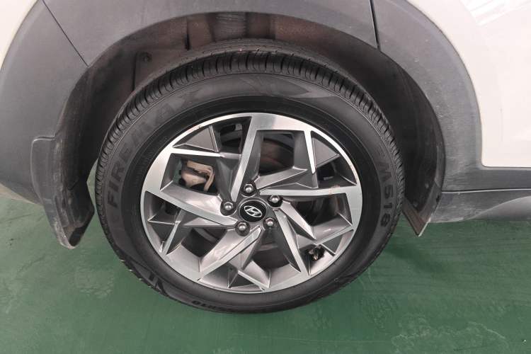 Used Hyundai Tucson 2019 280TGDi Dual-Clutch Two-Wheel Drive Fashion Edition China VI Standard Right Rear Wheel Hub
