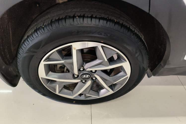Used Hyundai Tucson 2019 280TGDi Dual-Clutch Two-Wheel Drive Fashion Edition China VI Standard Right Rear Wheel Hub