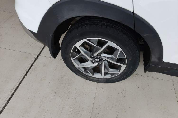 Used Hyundai Tucson 2019 280TGDi Dual-Clutch Two-Wheel Drive Fashion Edition China VI Standard Right Rear Wheel Hub