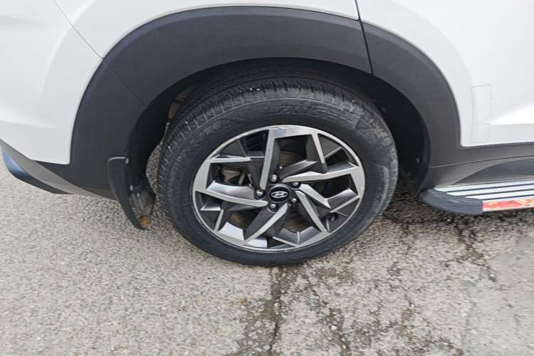 Used Hyundai Tucson 2019 280TGDi Dual-Clutch Two-Wheel Drive Fashion Edition China VI Standard Right Rear Wheel Hub