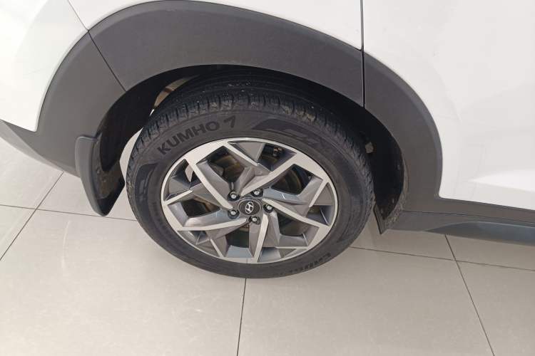 Used Hyundai Tucson 2019 280TGDi Dual-Clutch Two-Wheel Drive Fashion Edition China VI Standard Right Rear Wheel Hub