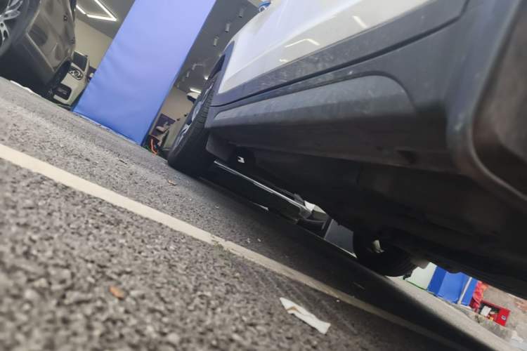 Used Hyundai Tucson 2019 280TGDi Dual-Clutch Two-Wheel Drive Fashion Edition China VI Standard Right Side Sill