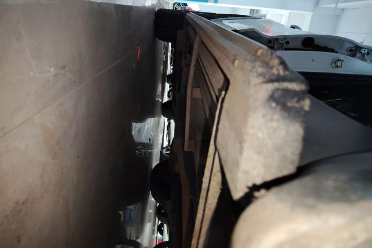 Used Hyundai Tucson 2019 280TGDi Dual-Clutch Two-Wheel Drive Fashion Edition China VI Standard Right Side Sill