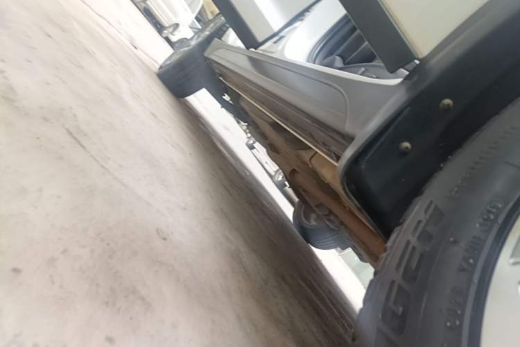 Used Hyundai Tucson 2019 280TGDi Dual-Clutch Two-Wheel Drive Smart Connect Version China V Standard Right Side Sill