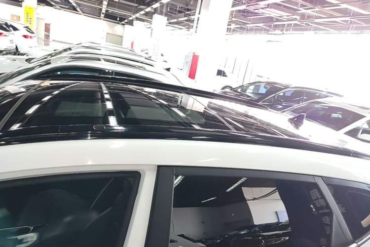 Used Hyundai Tucson 2019 280TGDi Dual-Clutch Two-Wheel Drive Fashion Edition China VI Standard Roof