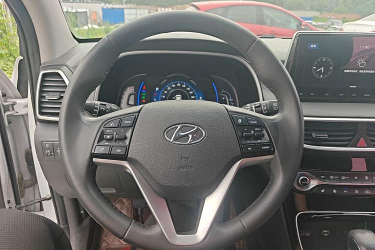 Used Hyundai Tucson 2019 280TGDi Dual-Clutch Two-Wheel Drive Smart Connect Version China V Standard Steering Wheel