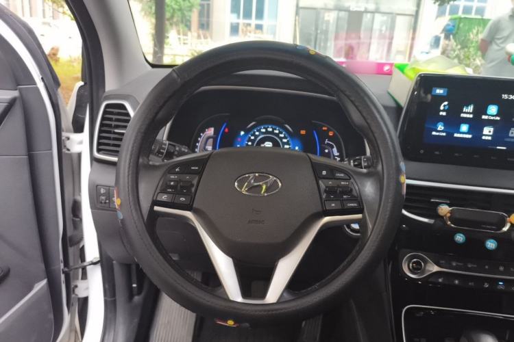 Used Hyundai Tucson 2019 280TGDi Dual-Clutch Two-Wheel Drive Smart Connect Version China V Standard Steering Wheel