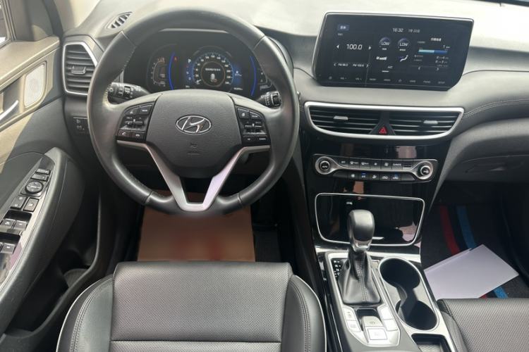 Used Hyundai Tucson 2019 280TGDi Dual-Clutch Two-Wheel Drive Fashion Edition China V Standard Steering Wheel