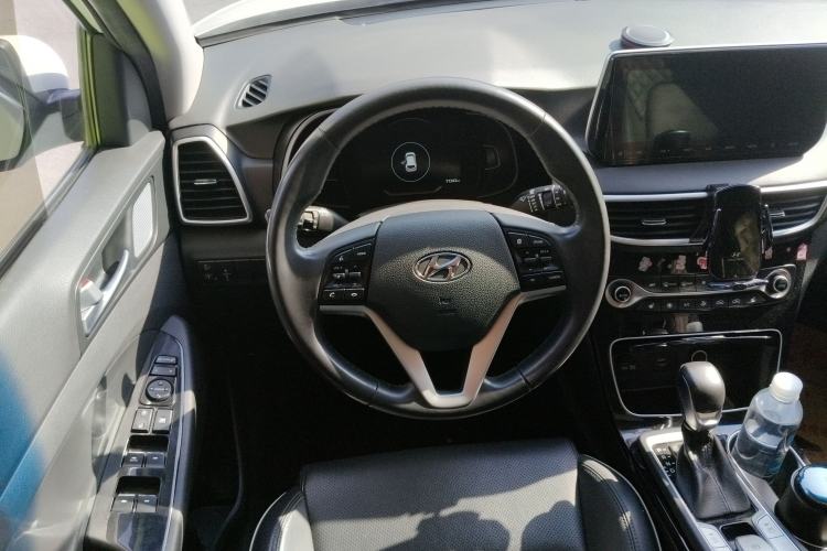 Used Hyundai Tucson 2019 280TGDi Dual-Clutch Two-Wheel Drive Smart Connect Version China V Standard Steering Wheel