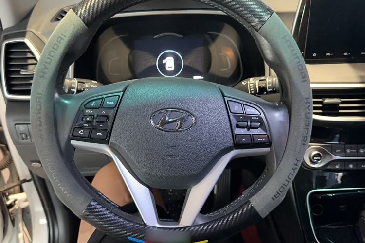 Used Hyundai Tucson 2019 280TGDi Dual-Clutch Two-Wheel Drive Smart Connect Version China VI Steering Wheel