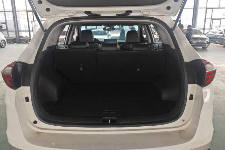 Used Hyundai Tucson 2019 280TGDi Dual-Clutch Two-Wheel Drive Fashion Edition China VI Standard Trunk