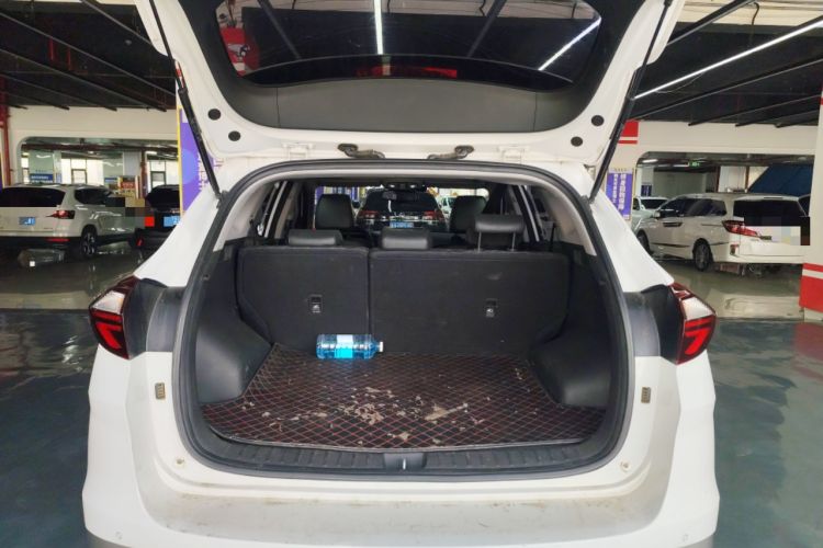 Used Hyundai Tucson 2019 280TGDi Dual-Clutch Two-Wheel Drive Fashion Edition China VI Standard Trunk