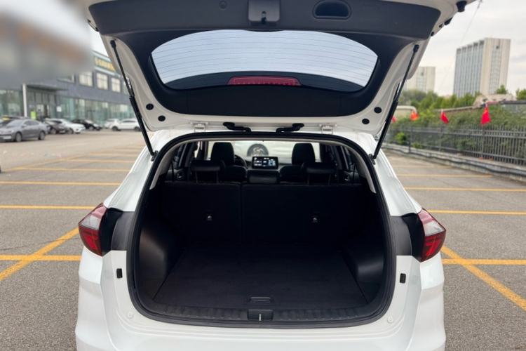 Used Hyundai Tucson 2019 280TGDi Dual-Clutch Two-Wheel Drive Fashion Edition China VI Standard Trunk
