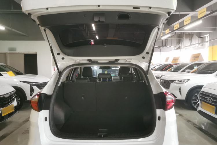 Used Hyundai Tucson 2019 280TGDi Dual-Clutch Two-Wheel Drive Fashion Edition China VI Standard Trunk