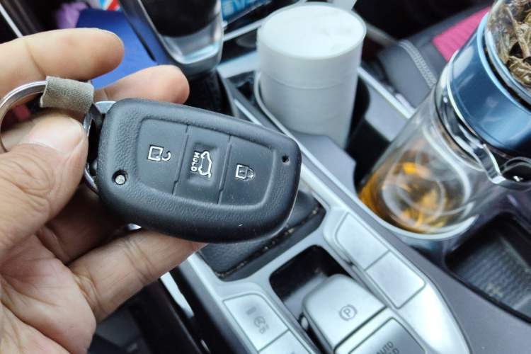 Used Hyundai Tucson 2019 280TGDi Dual-Clutch Two-Wheel Drive Fashion Edition China VI Standard Vehicle Key
