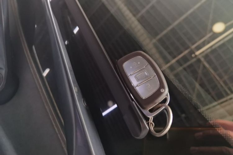 Used Hyundai Tucson 2019 280TGDi Dual-Clutch Two-Wheel Drive Fashion Edition China VI Standard Vehicle Key