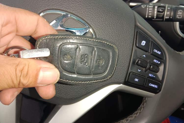 Used Hyundai Tucson 2019 280TGDi Dual-Clutch Two-Wheel Drive Luxury Edition China V Standard Vehicle Key