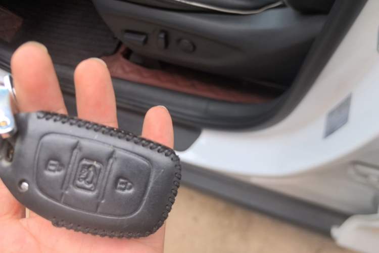 Used Hyundai Tucson 2019 280TGDi Dual-Clutch Two-Wheel Drive Smart Connect Version China VI Vehicle Key
