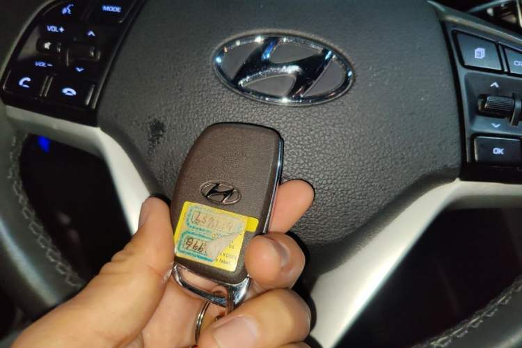 Used Hyundai Tucson 2019 280TGDi Dual-Clutch Two-Wheel Drive Smart Connect Version China V Standard Vehicle Key