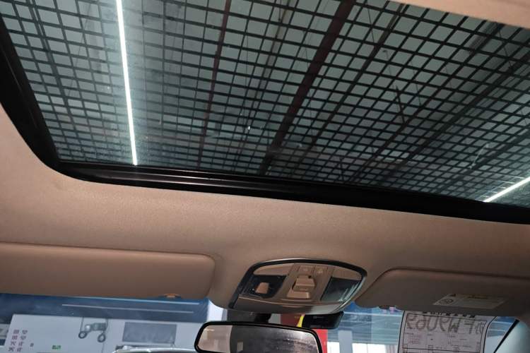 Used Hyundai Tucson 2020 280TGDi Two-Wheel-Drive GLS Smart Connectivity Version China VI Standard Headliner