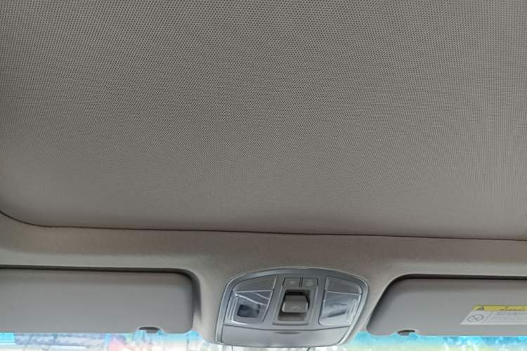 Used Hyundai Tucson 2020 280TGDi Two-Wheel-Drive GLS Fashion Edition China VI Standard Headliner