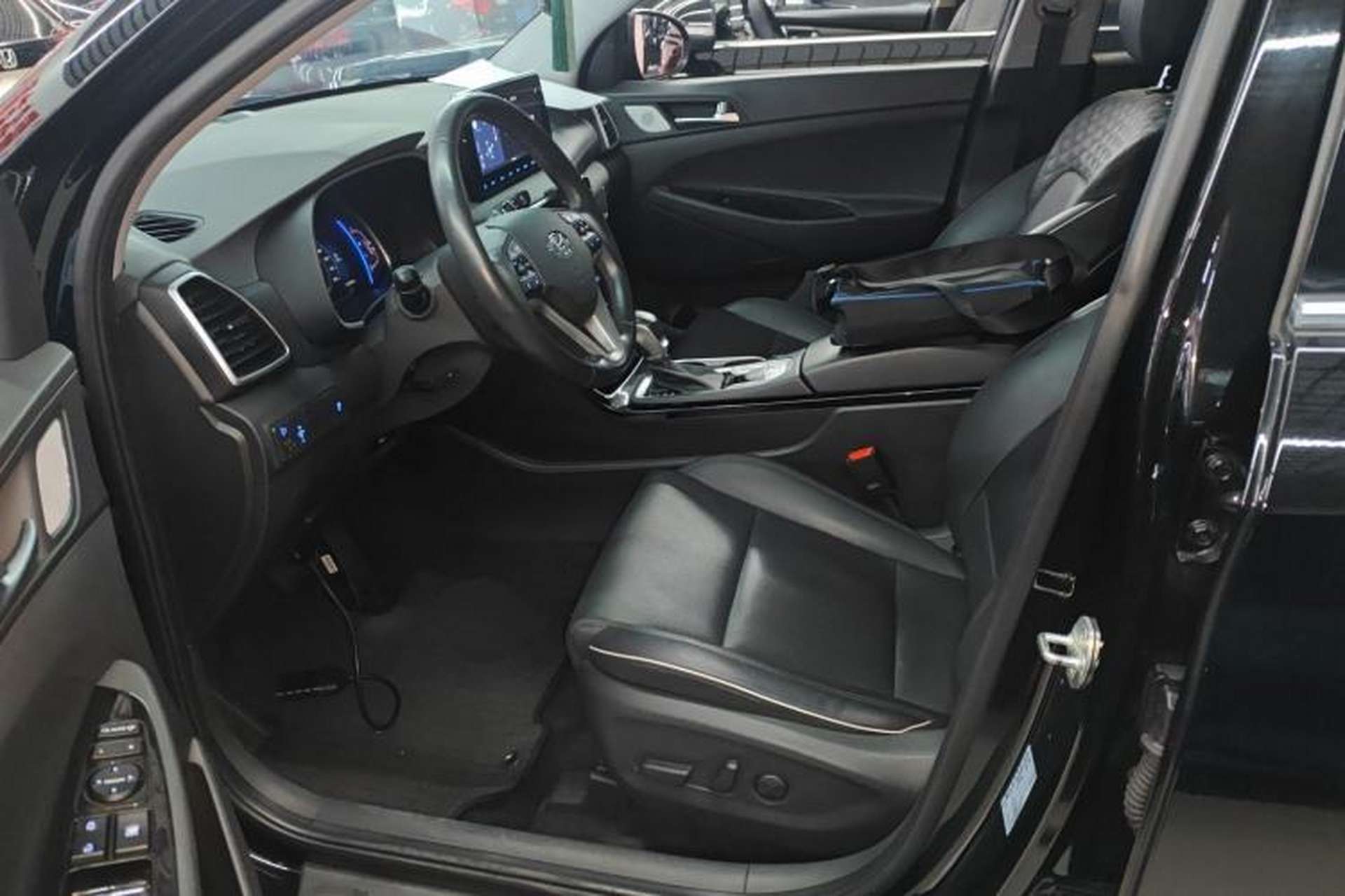 Used Hyundai Tucson 2020 280TGDi Two-Wheel-Drive GLS Smart Connectivity Version China VI Standard Left Front Seat