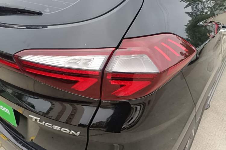 Used Hyundai Tucson 2020 280TGDi Two-Wheel-Drive GLS Fashion Edition China VI Standard Right Rear Taillight