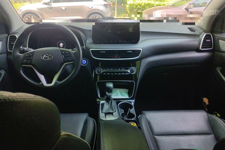 Used Hyundai Tucson 2020 280TGDi Dual-Clutch Two-Wheel Drive Smart Edition Emission Standard China V Center Console