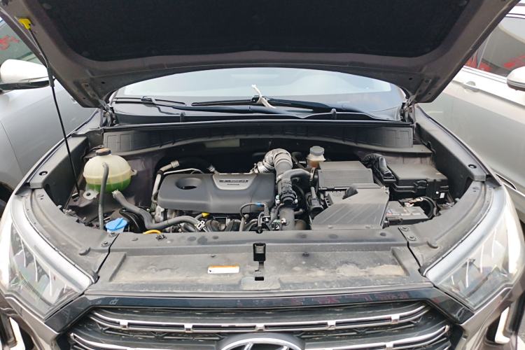 Used Hyundai Tucson 2020 280TGDi Two-Wheel-Drive GLS Fashion Edition China VI Standard Engine Bay