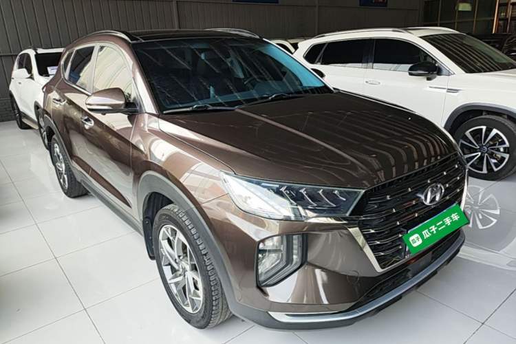Used Hyundai Tucson 2020 280TGDi Two-Wheel-Drive GLS Fashion Edition China VI Standard Front Right 45 Deg