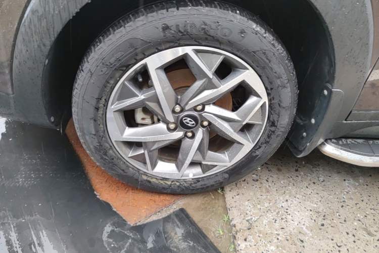 Used Hyundai Tucson 2020 280TGDi Two-Wheel-Drive GLS Smart Connectivity Version China VI Standard Left Front Wheel Hub