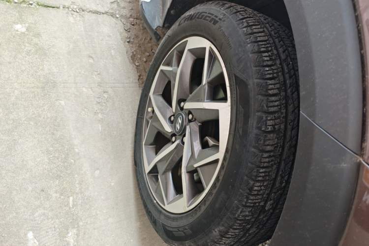 Used Hyundai Tucson 2020 280TGDi Two-Wheel-Drive GLS Fashion Edition China VI Standard Right Front Wheel Hub