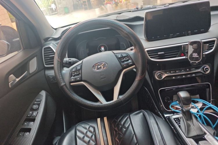Used Hyundai Tucson 2020 280TGDi Two-Wheel-Drive GLS Fashion Edition China VI Standard Steering Wheel