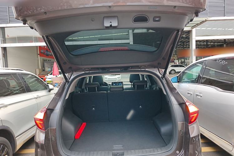 Used Hyundai Tucson 2020 280TGDi Two-Wheel-Drive GLS Fashion Edition China VI Standard Trunk